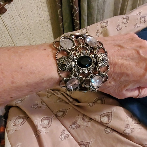 Bracelet - Picture 4 of 4